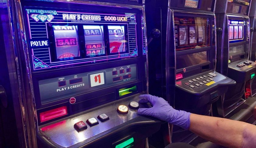 History’s Ingenious Slot Machine Cheats: A Deep Dive